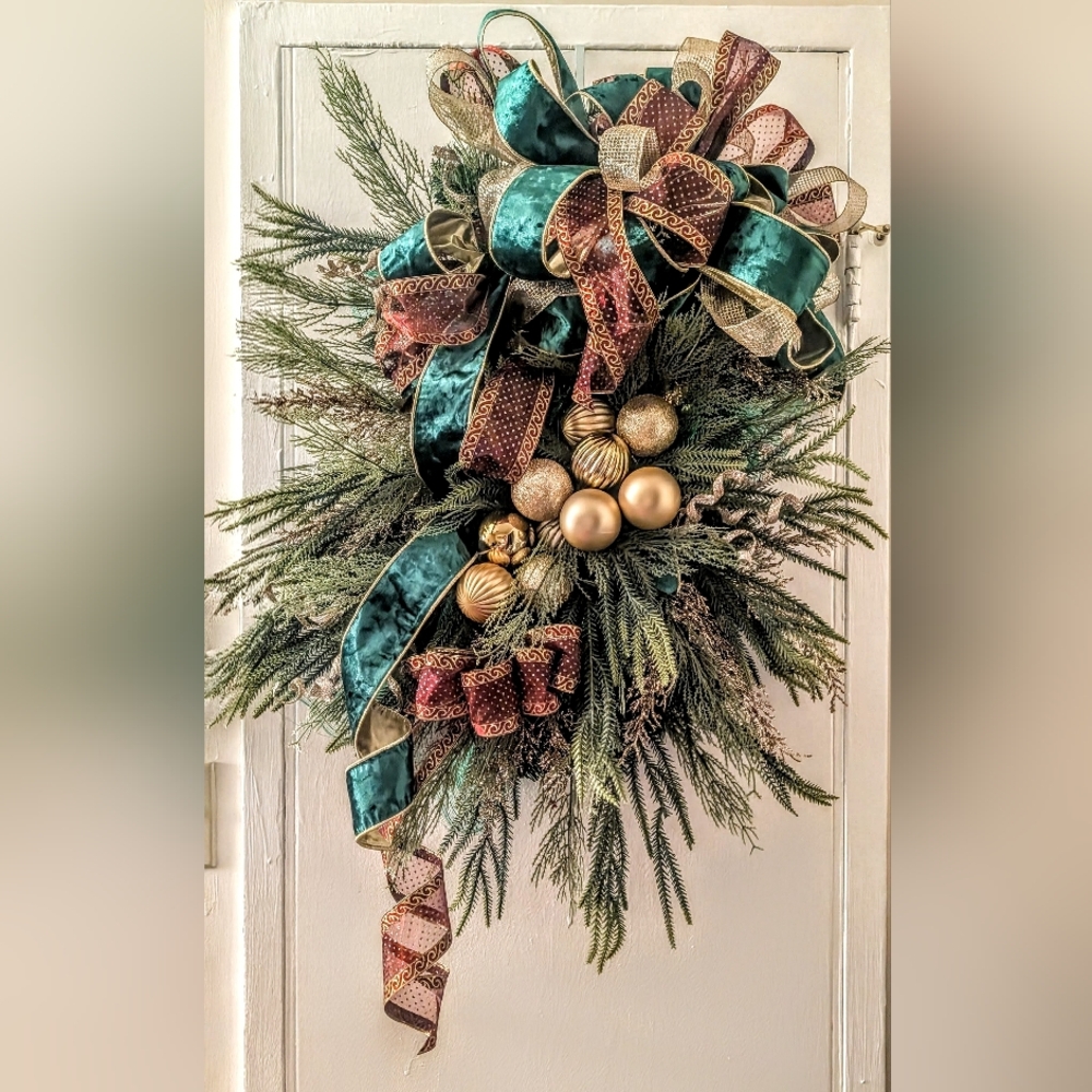 Festive Green and Gold Holiday Wreath